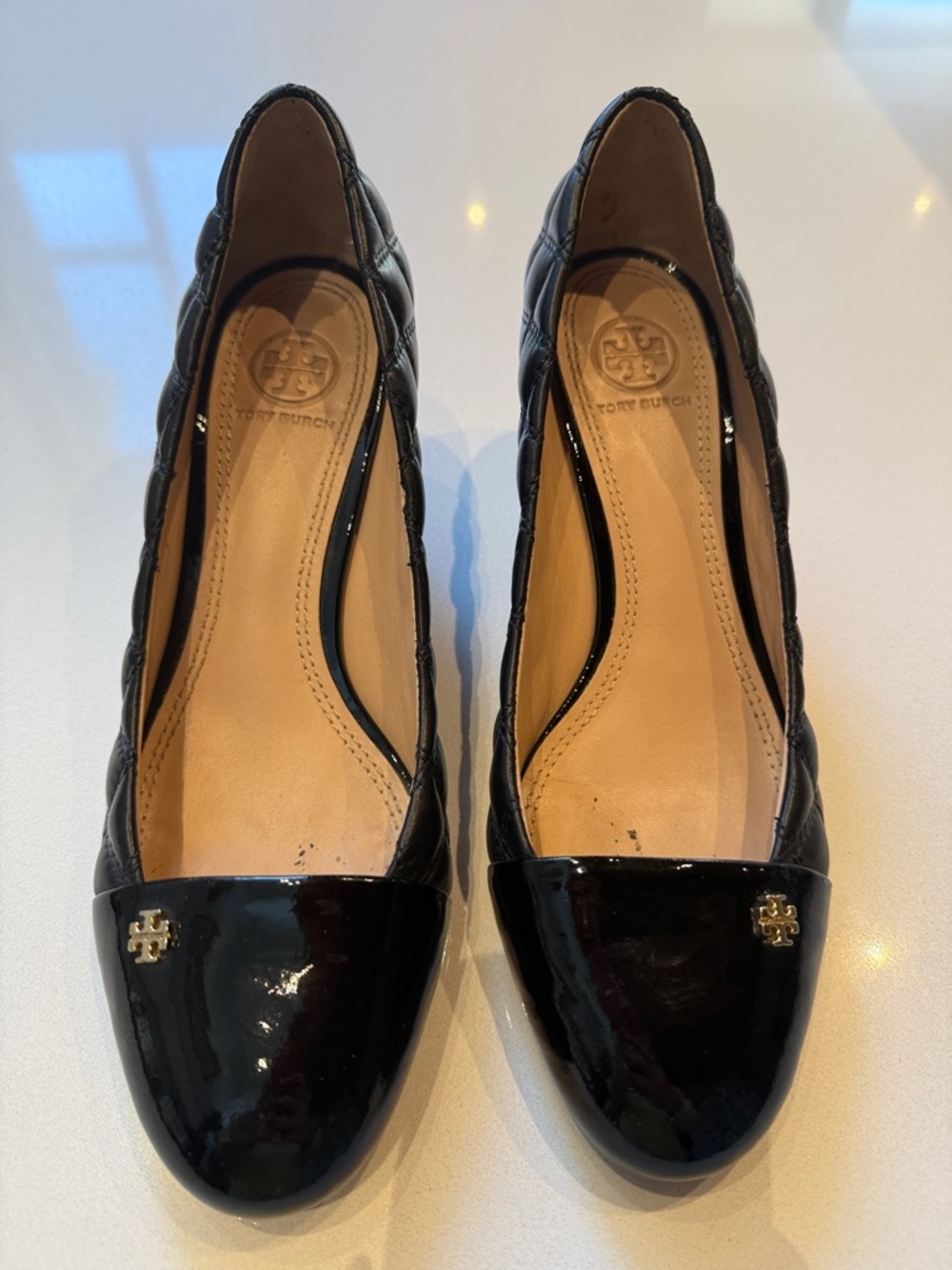 Tory Burch Black Quilted Leather Wedge Pumps with Gold Logo - Picture 5 of 11